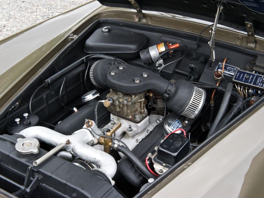  Lancia Aurelia GT Convertible 1956 года  (фото 5 из 19)